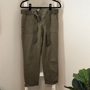 LOFT olive chino